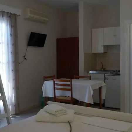 מלון דירות Sagterra Naxos City